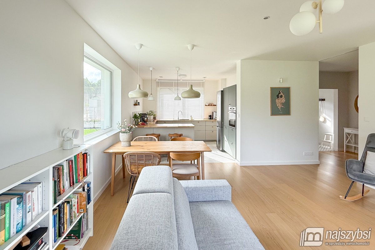 Goleniów- nowy, nowoczesny, inteligentny dom  (8)