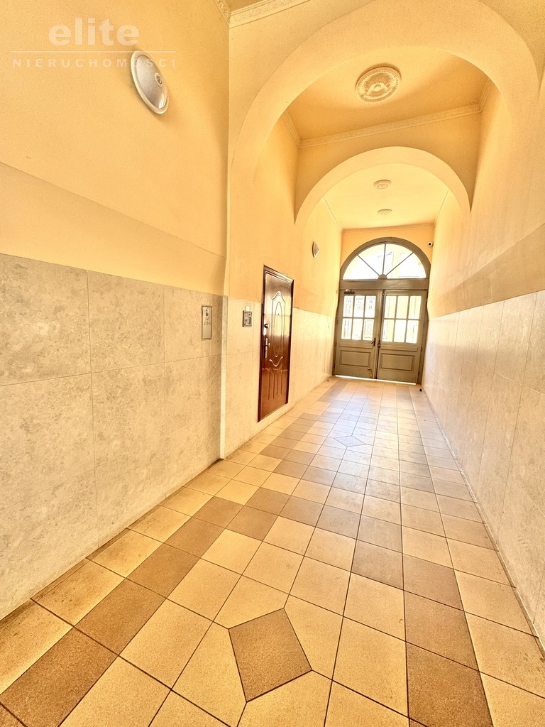 Centrum 3 pok, piękna kamienica blisko Placu Zgody (19)