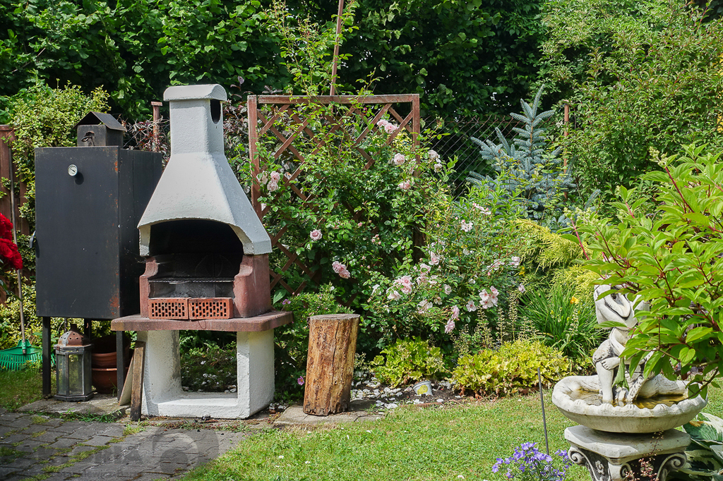 Dom dwurodzinny na uboczu działka 3340 m2 (14)