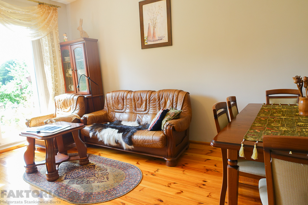 Dom dwurodzinny na uboczu działka 3340 m2 (26)