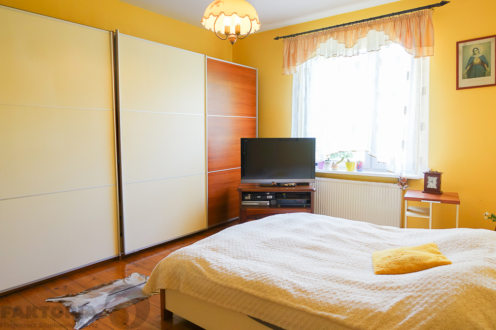 Dom dwurodzinny na uboczu działka 3340 m2 (29)