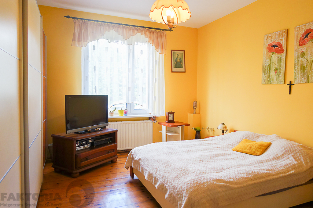 Dom dwurodzinny na uboczu działka 3340 m2 (30)