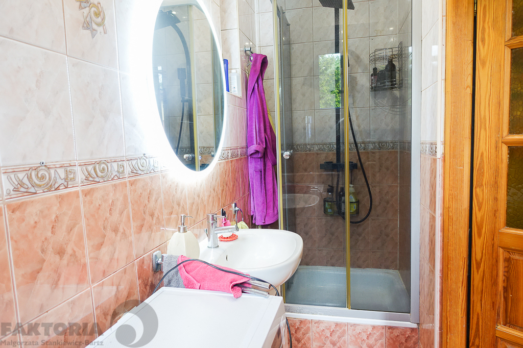 Dom dwurodzinny na uboczu działka 3340 m2 (6)