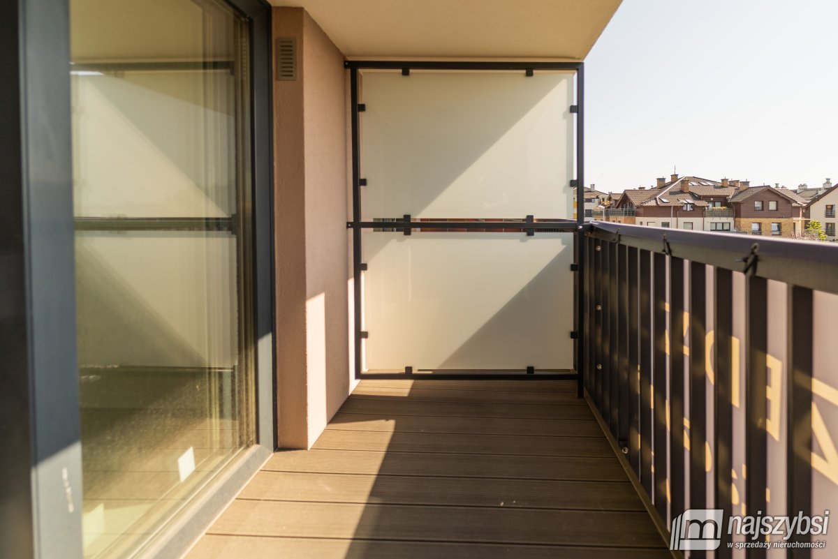 Warszewo - apartament 4 pokojowy z 2 balkonami (24)