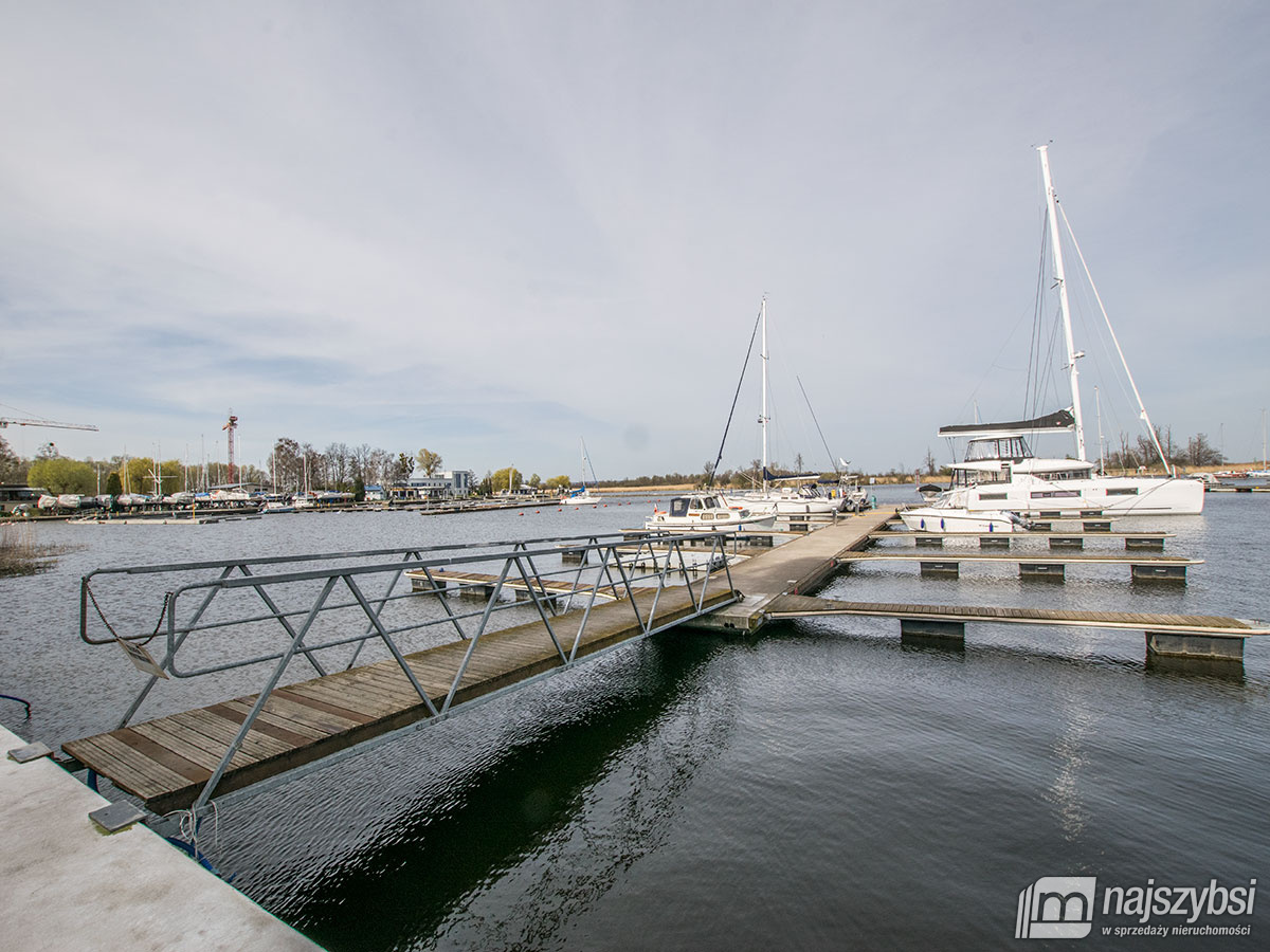 Szczecin - 4-pokojowy apartament nad Odrą (15)