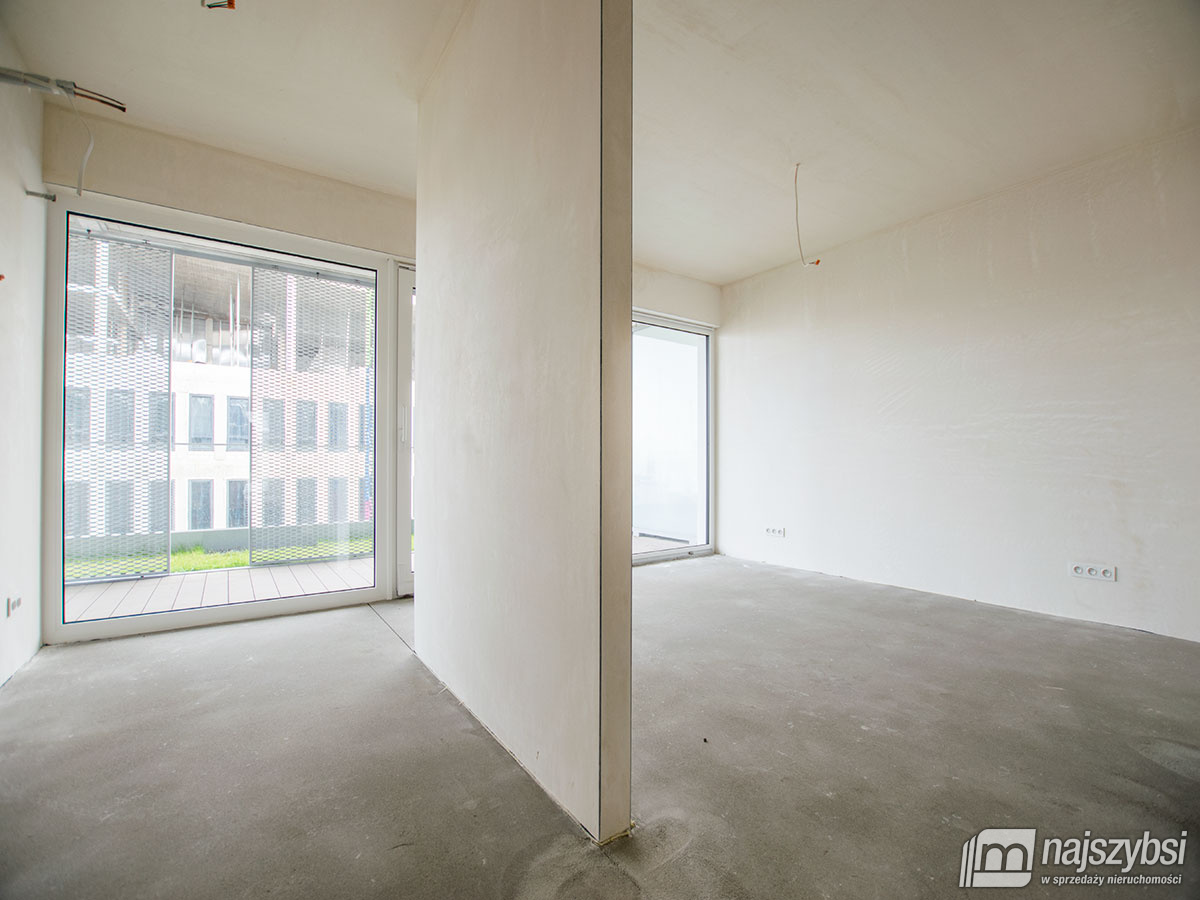 Szczecin - 4-pokojowy apartament nad Odrą (4)