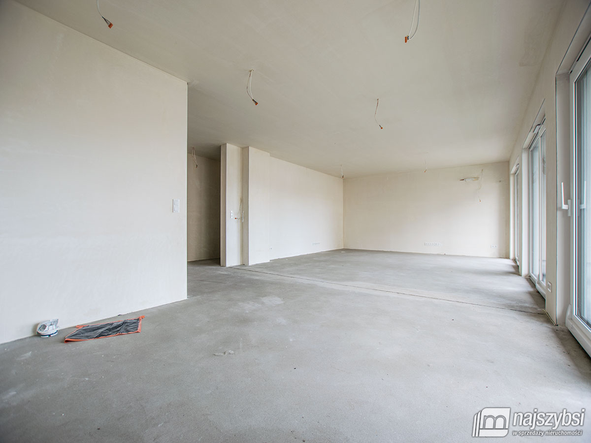 Szczecin - 4-pokojowy apartament nad Odrą (7)