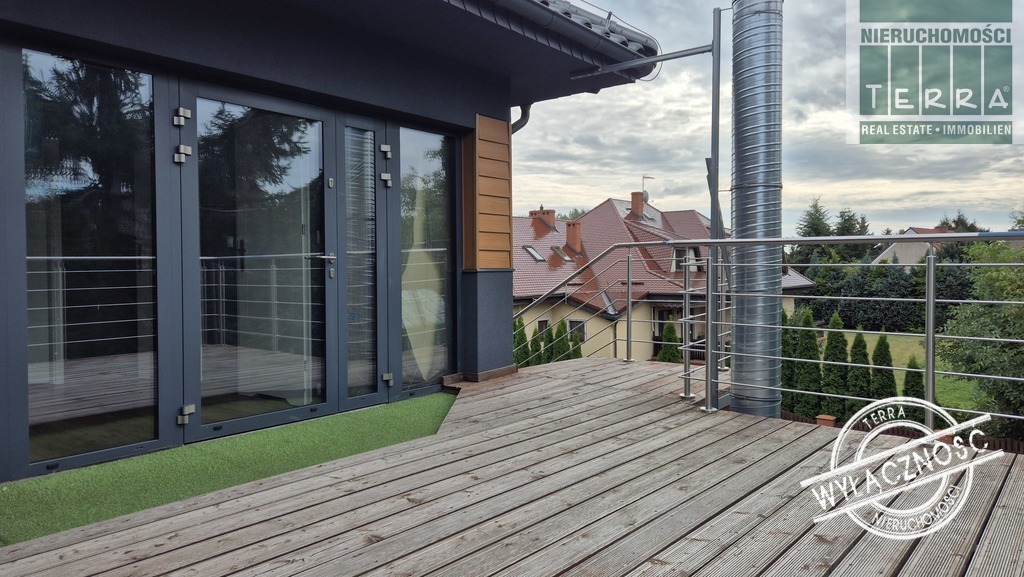 BUDYNEK Z MIEJSCAMI POSTOJOWYMI (20)