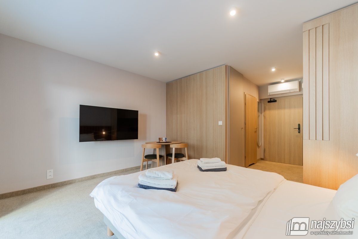 Łukęcin - Nowoczesny Apartament z Basenem (10)