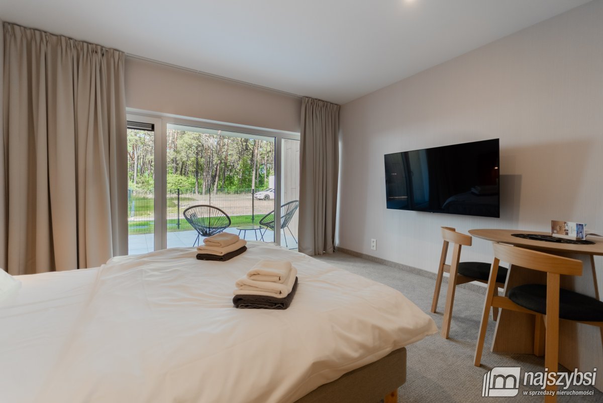 Łukęcin - Nowoczesny Apartament z Basenem (13)