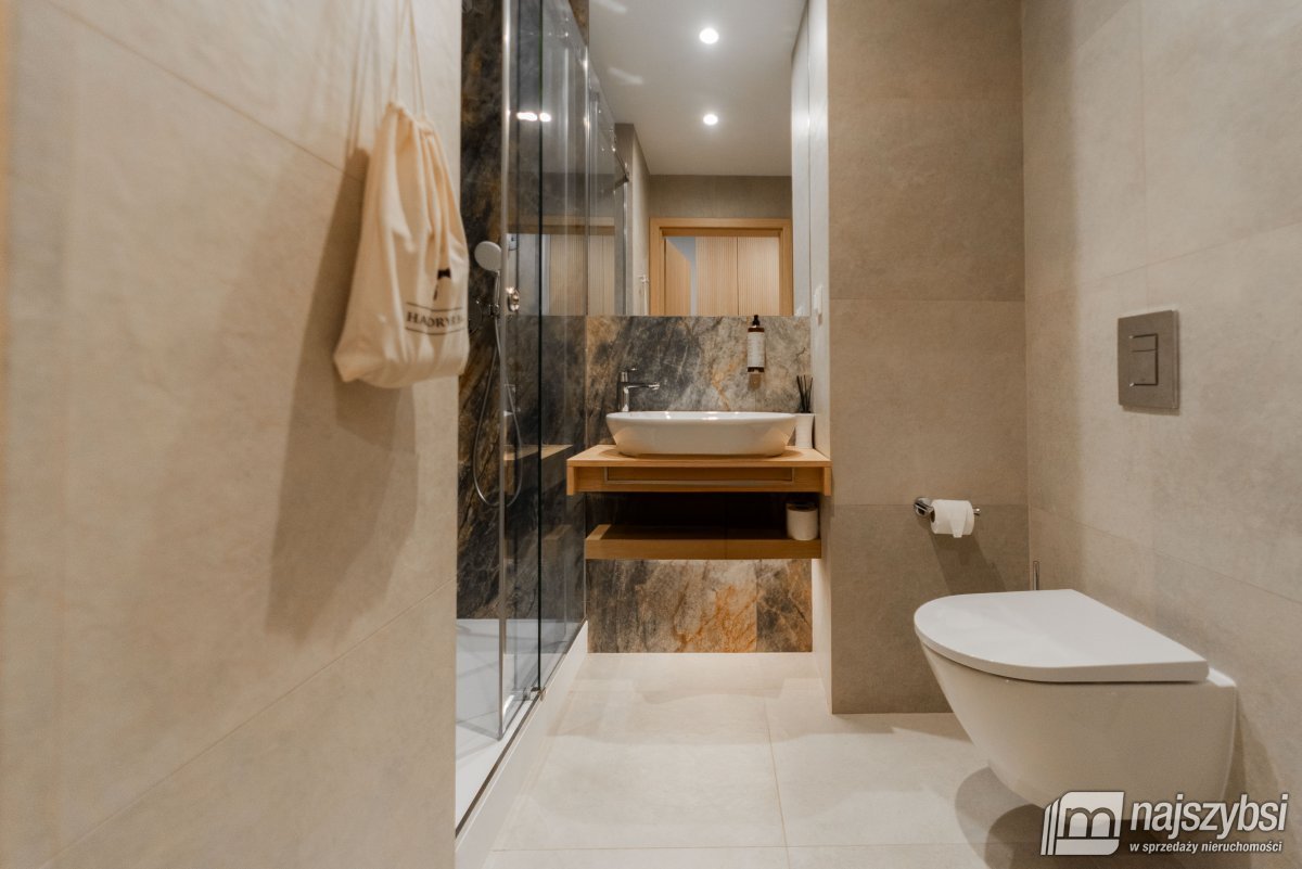 Łukęcin - Nowoczesny Apartament z Basenem (16)