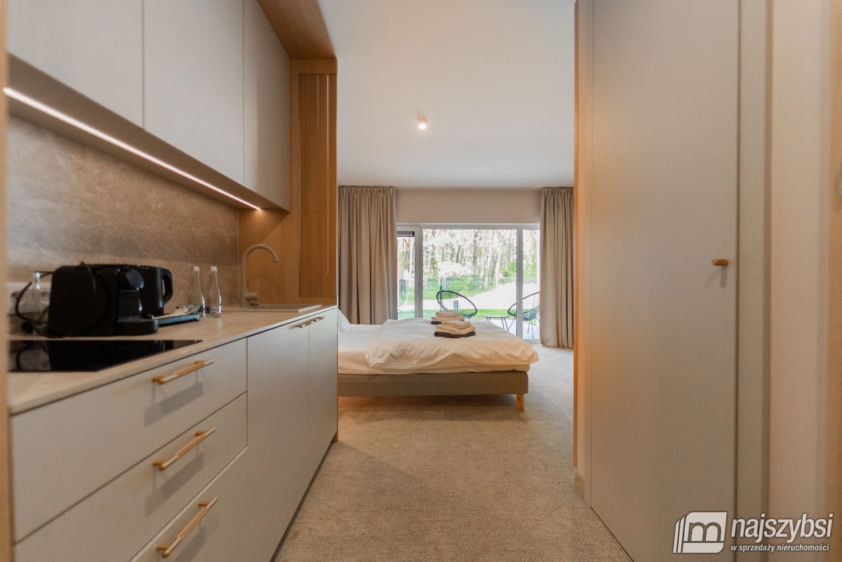 Łukęcin - Nowoczesny Apartament z Basenem (17)