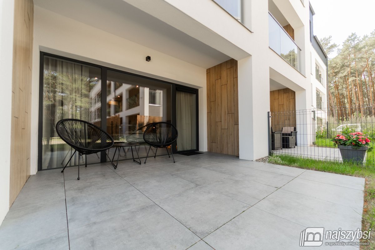 Łukęcin - Nowoczesny Apartament z Basenem (18)