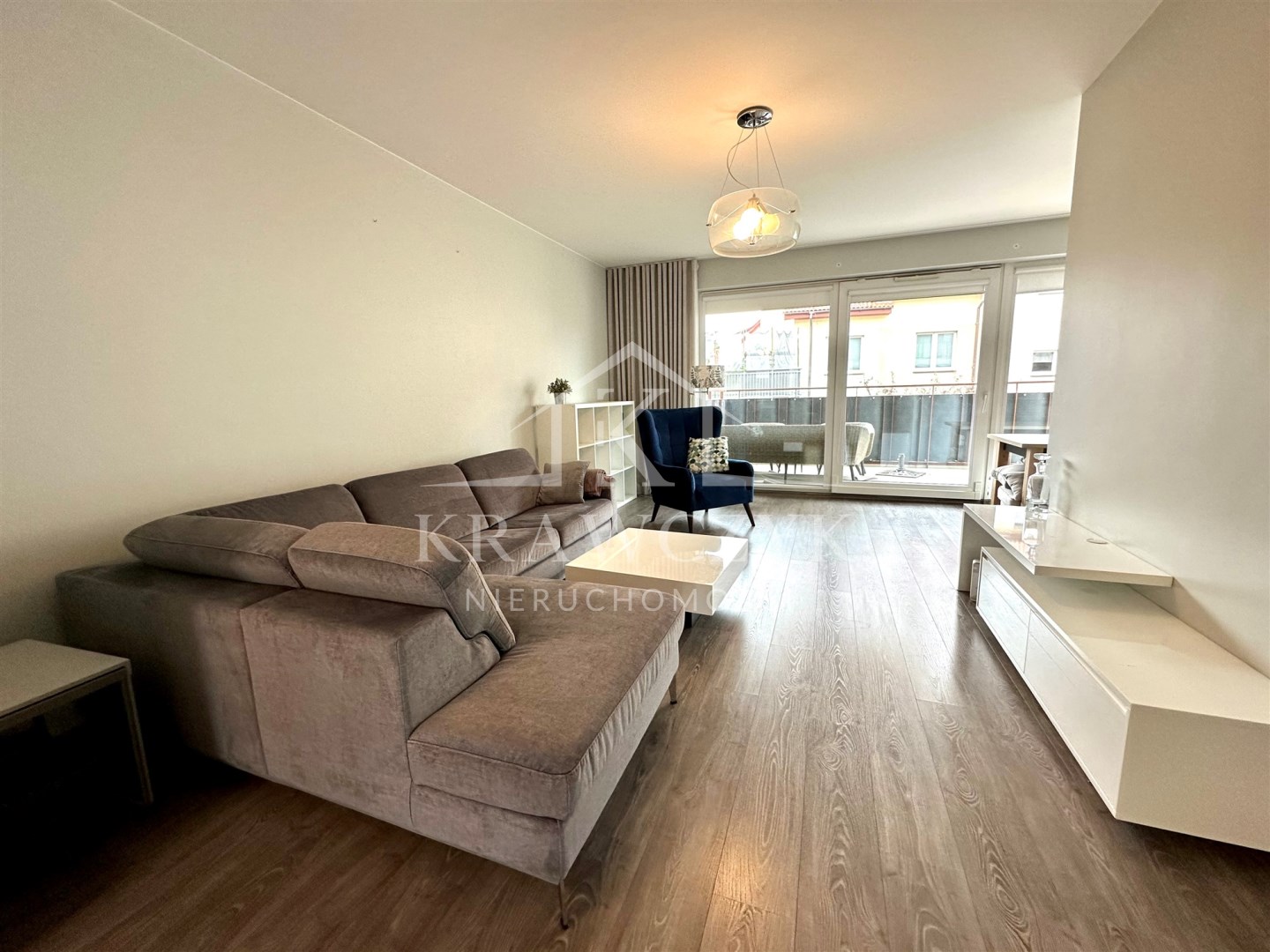 Bezrzecze 2012r Ip. 3pok. taras, garaż (2)