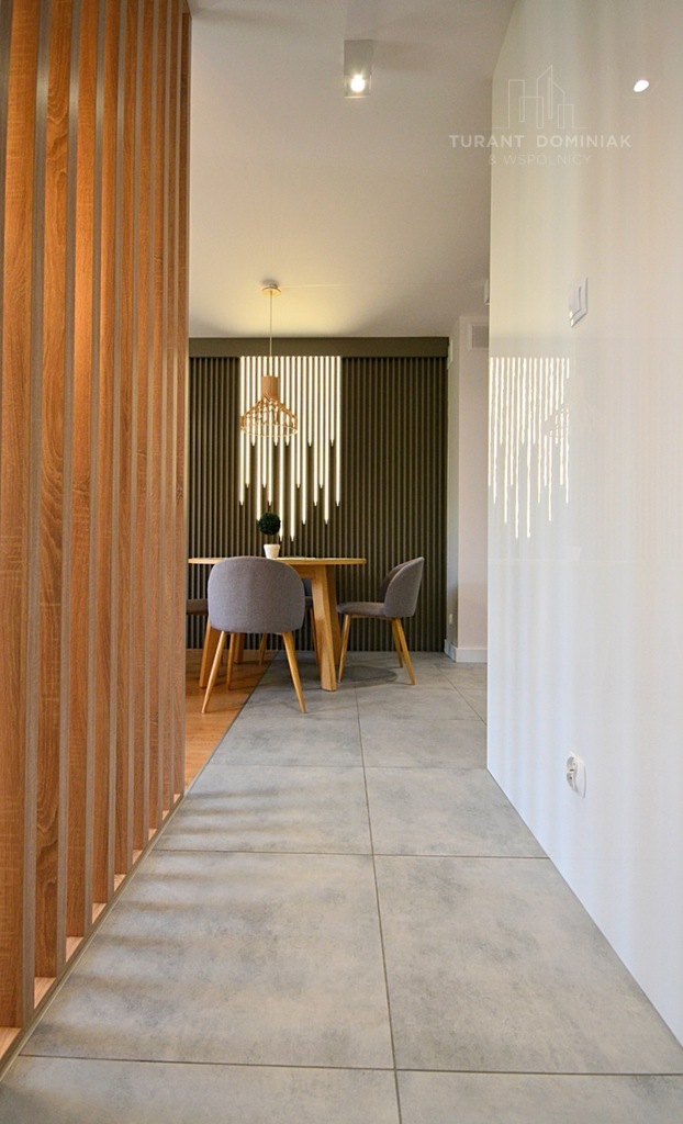 Stylowe mieszkanie z garażem i komórką (4)