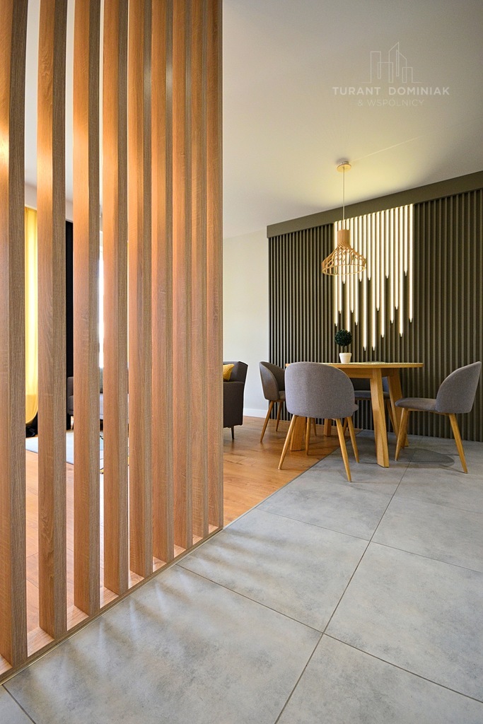 Stylowe mieszkanie z garażem i komórką (5)