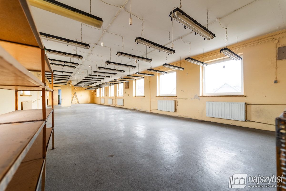 Nowogard - budynek biurowo-magazynowo-mieszkalny + (4)