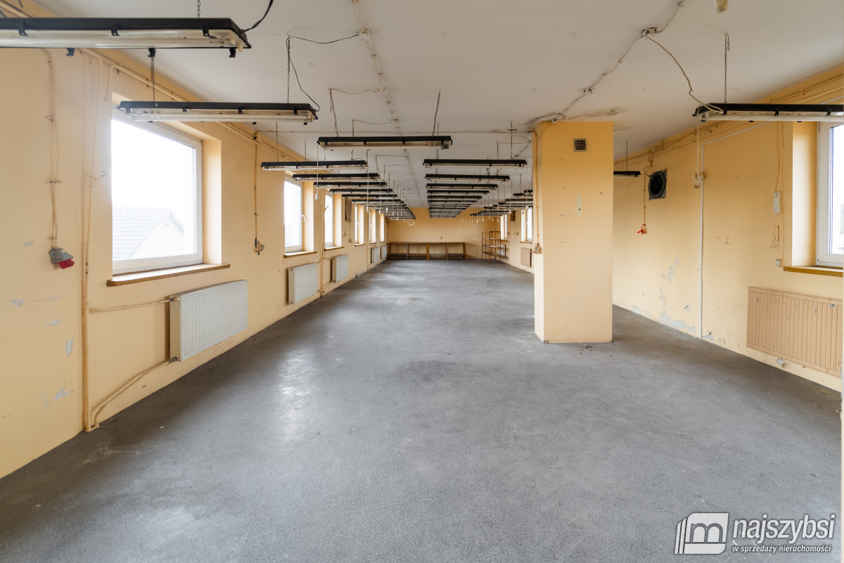 Nowogard - budynek biurowo-magazynowo-mieszkalny + (6)