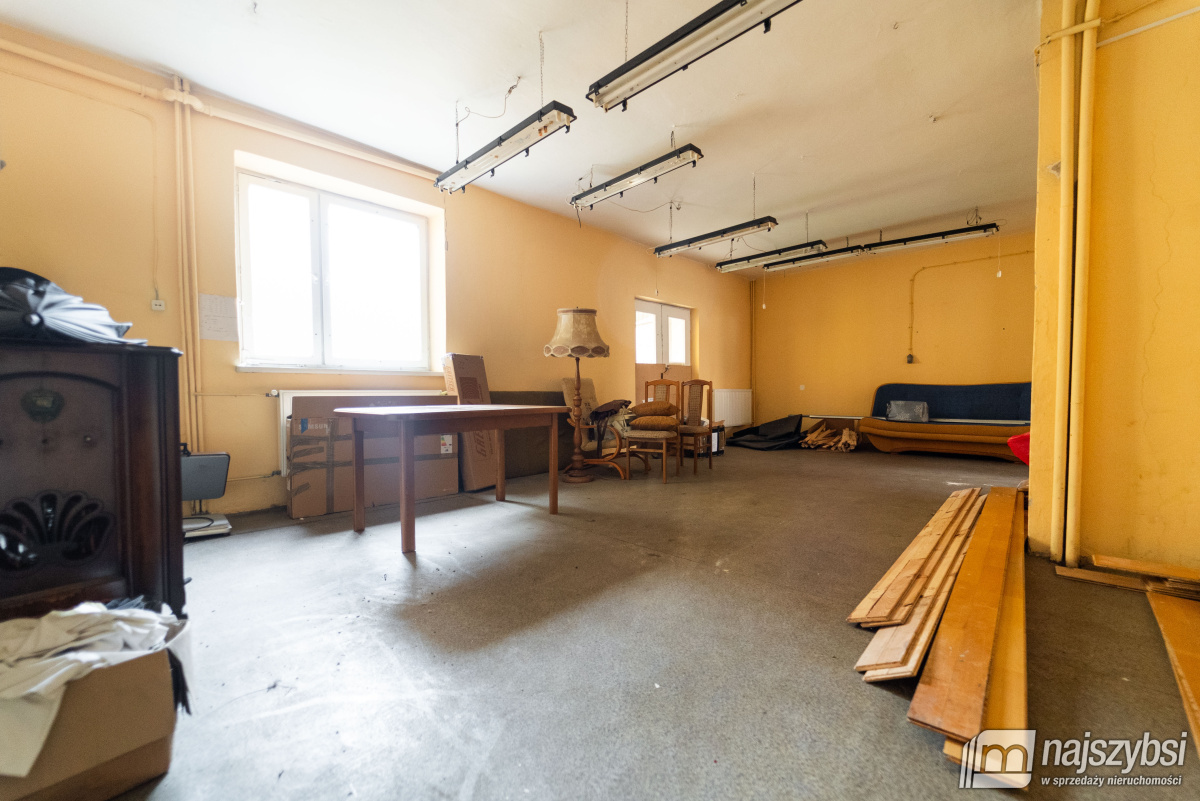 Nowogard - budynek biurowo-magazynowo-mieszkalny + (9)