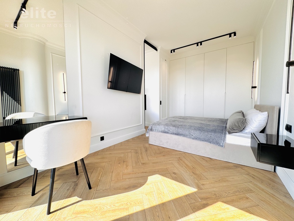 Hanza Tower luksusowy apartament na XVIIIp, basen (13)