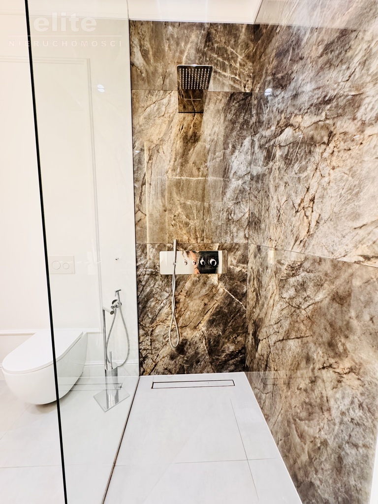 Hanza Tower luksusowy apartament na XVIIIp, basen (18)