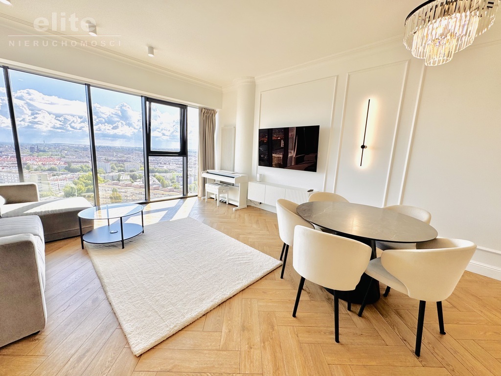 Hanza Tower luksusowy apartament na XVIIIp, basen (1)