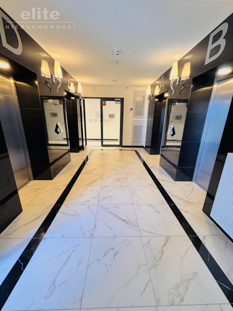 Hanza Tower luksusowy apartament na XVIIIp, basen (19)