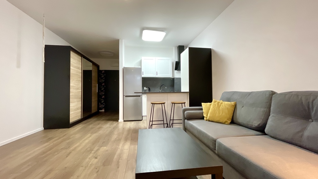 Do wynajęcia kawalerka na os. Harmonia (3)