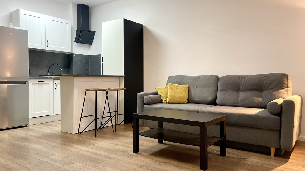 Do wynajęcia kawalerka na os. Harmonia (2)