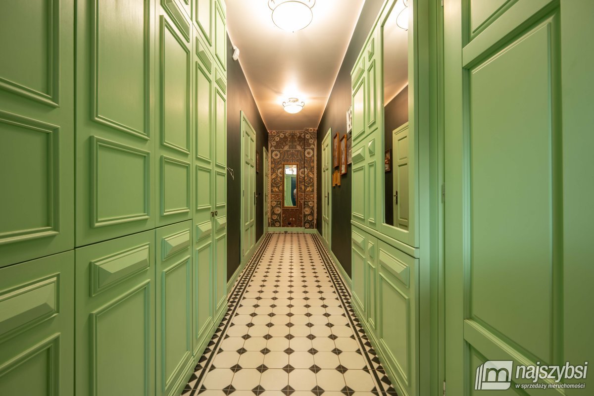 Świdwin- piękna willa w centrum miasta (12)