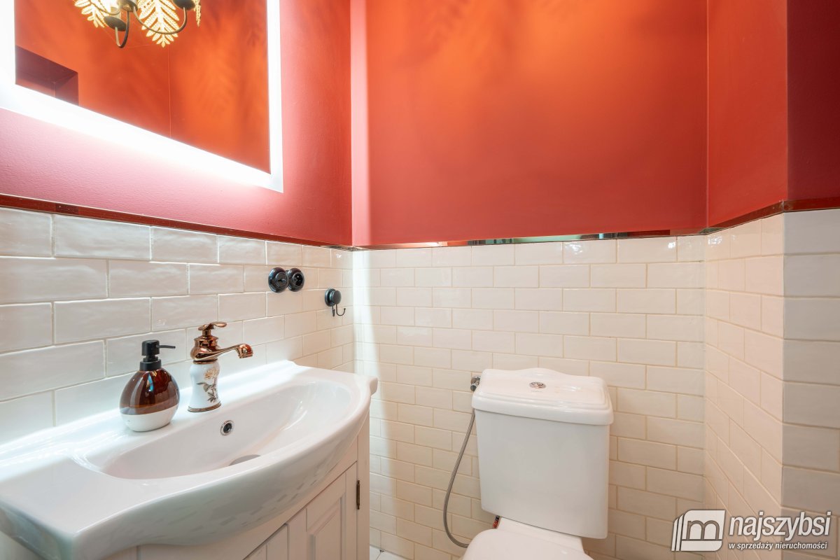 Świdwin- piękna willa w centrum miasta (16)