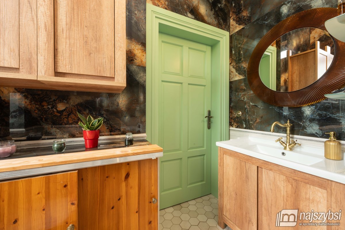 Świdwin- piękna willa w centrum miasta (20)