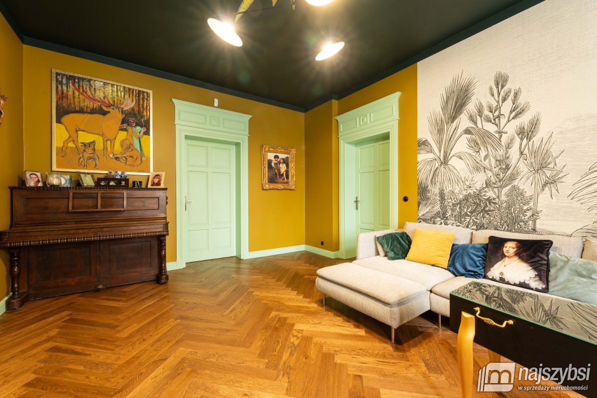 Świdwin- piękna willa w centrum miasta (24)