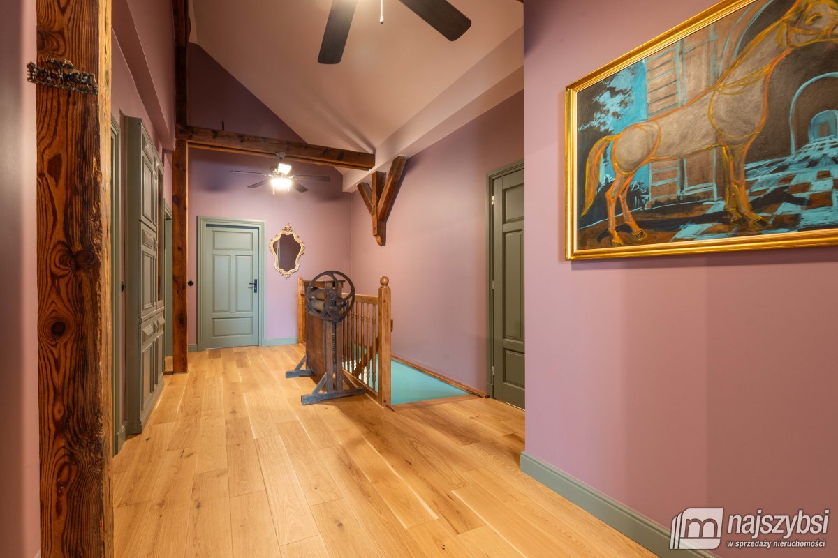 Świdwin- piękna willa w centrum miasta (25)