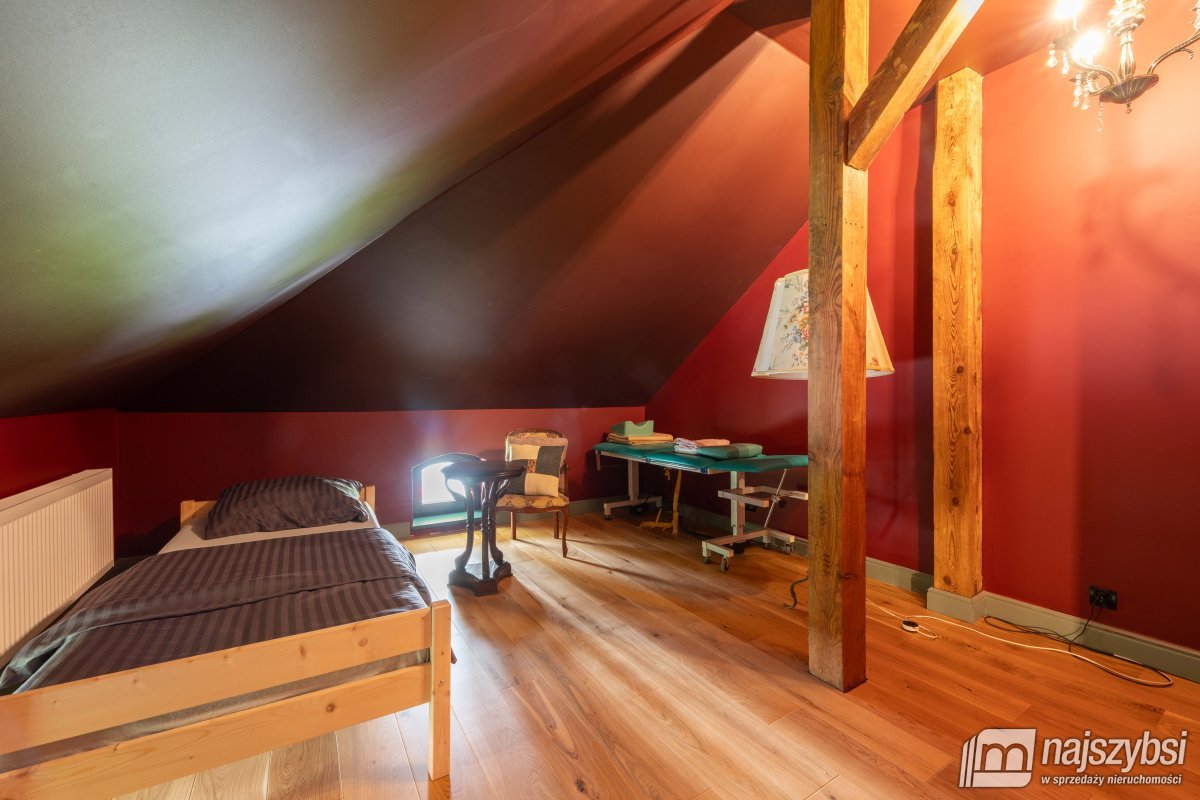 Świdwin- piękna willa w centrum miasta (28)