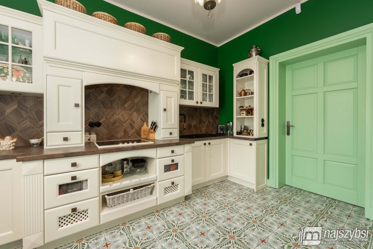 Świdwin- piękna willa w centrum miasta (9)