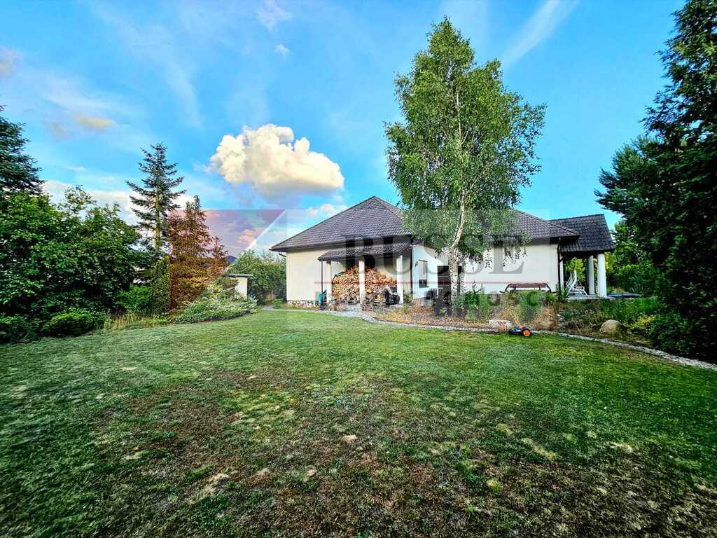 Dom w Tanowie z dużą działką i basenem!!! (3)