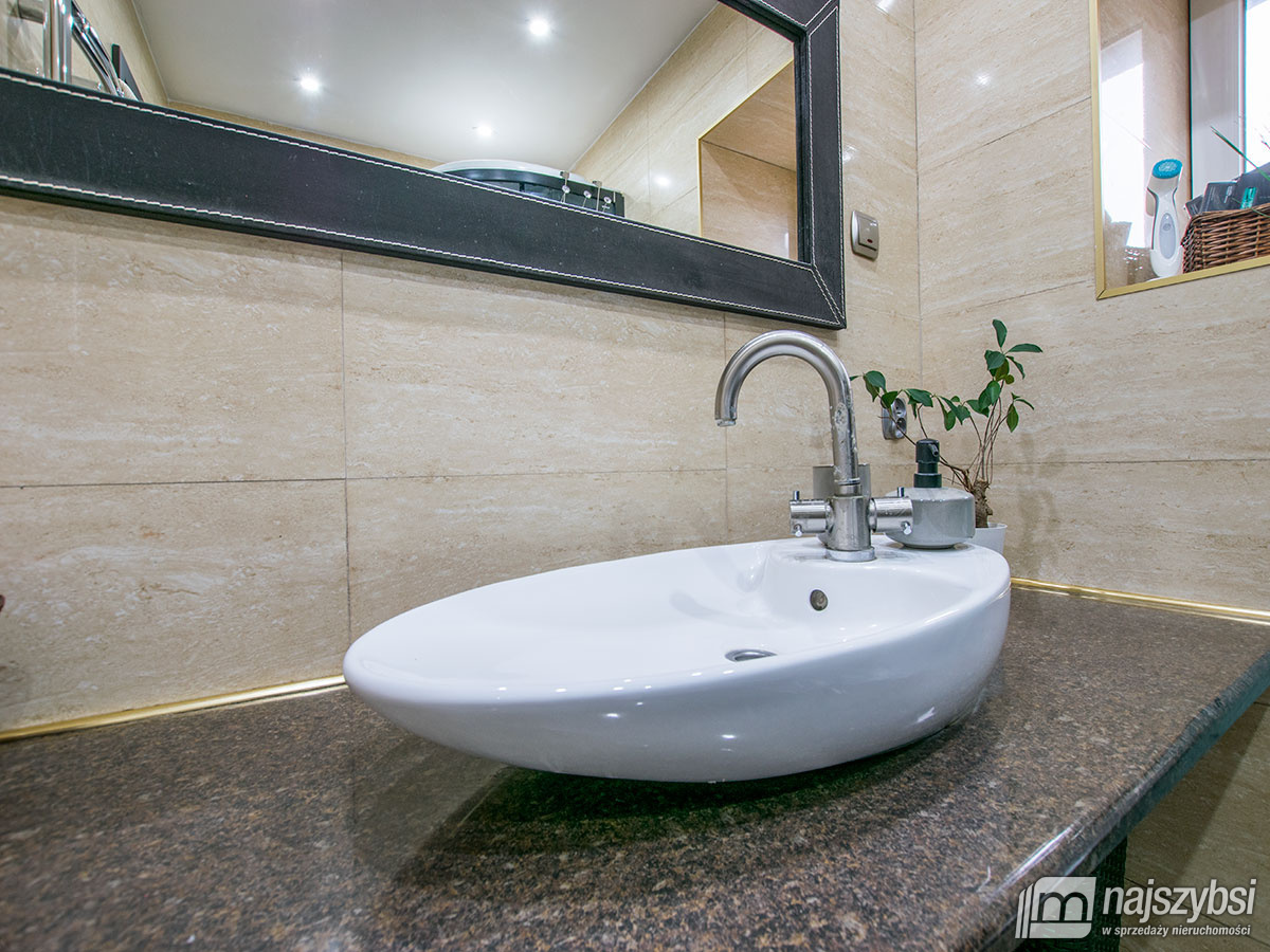 Świnoujście - mieszkanie z garażem i działką (11)