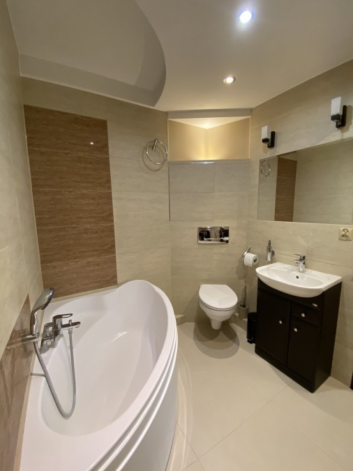 2 pokoje Stare Miasto 1 piętro-balkon (12)