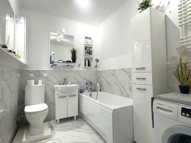 3 POKOJE,  I PIĘTRO, BALKON,  WINDA (6)