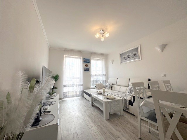 3 POKOJE,  I PIĘTRO, BALKON,  WINDA (2)