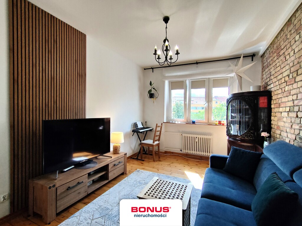 Mieszkanie z loggią i zielonym podwórzem (14)