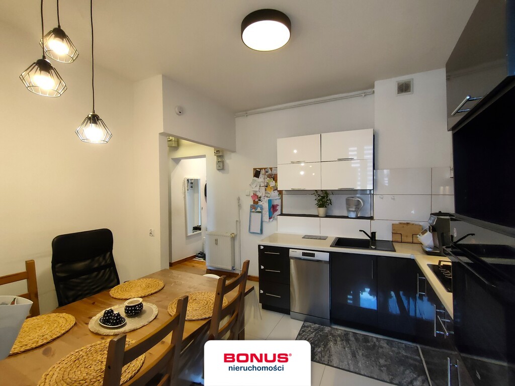 Mieszkanie z loggią i zielonym podwórzem (5)