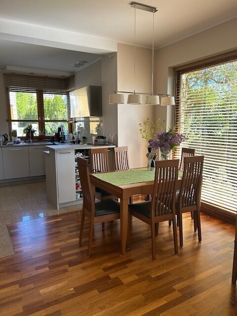 komfortowy dom na zamkniętym osiedlu-przy lesie (5)