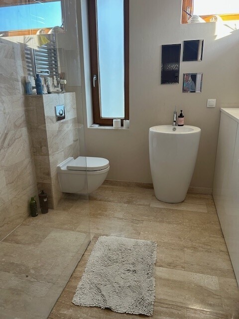 komfortowy dom na zamkniętym osiedlu-przy lesie (16)