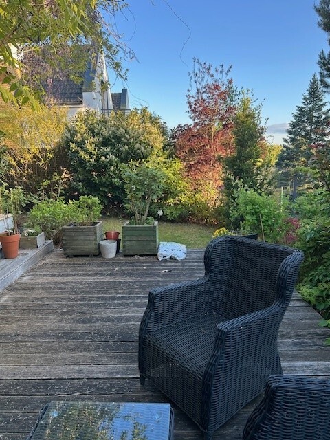 komfortowy dom na zamkniętym osiedlu-przy lesie (22)