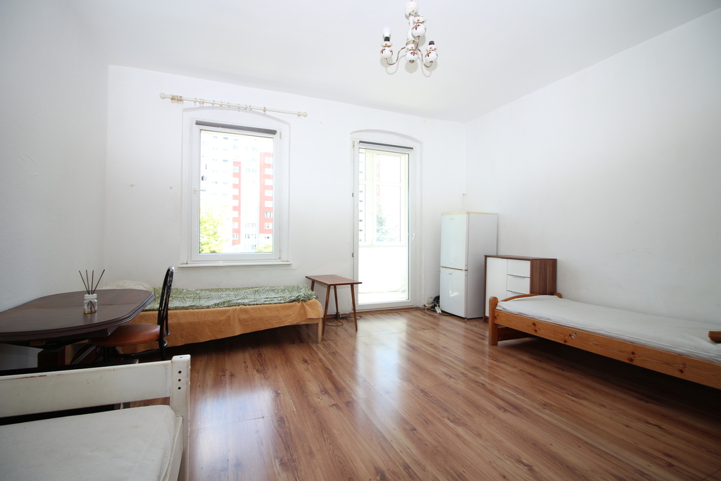 Przestronne mieszkanie pracownicze 5 pokoi centrum (3)