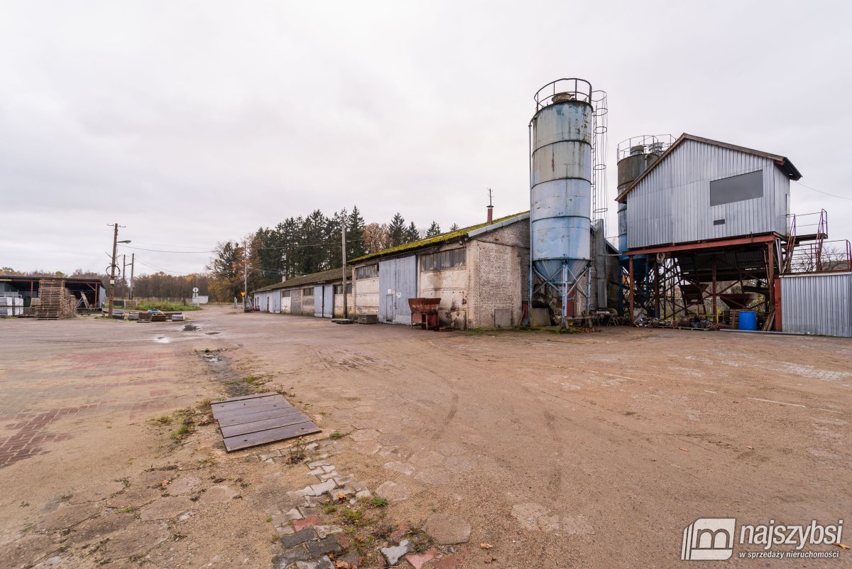 Golczewo/ Mechowo- zakład produkcyjny z dużą dział (11)