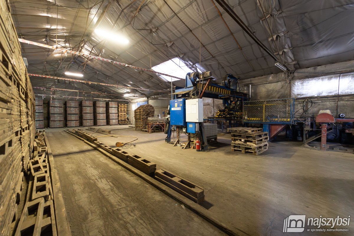 Golczewo/ Mechowo- zakład produkcyjny z dużą dział (21)