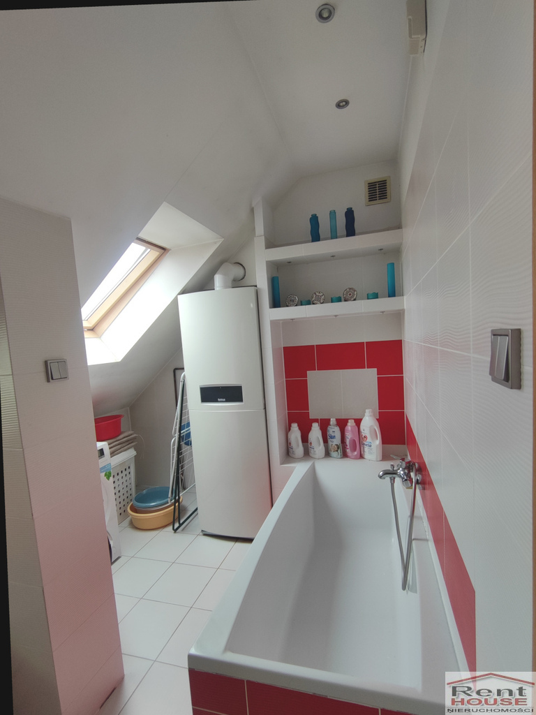 Dom wolnostojący, garaż, cicha uliczka (24)